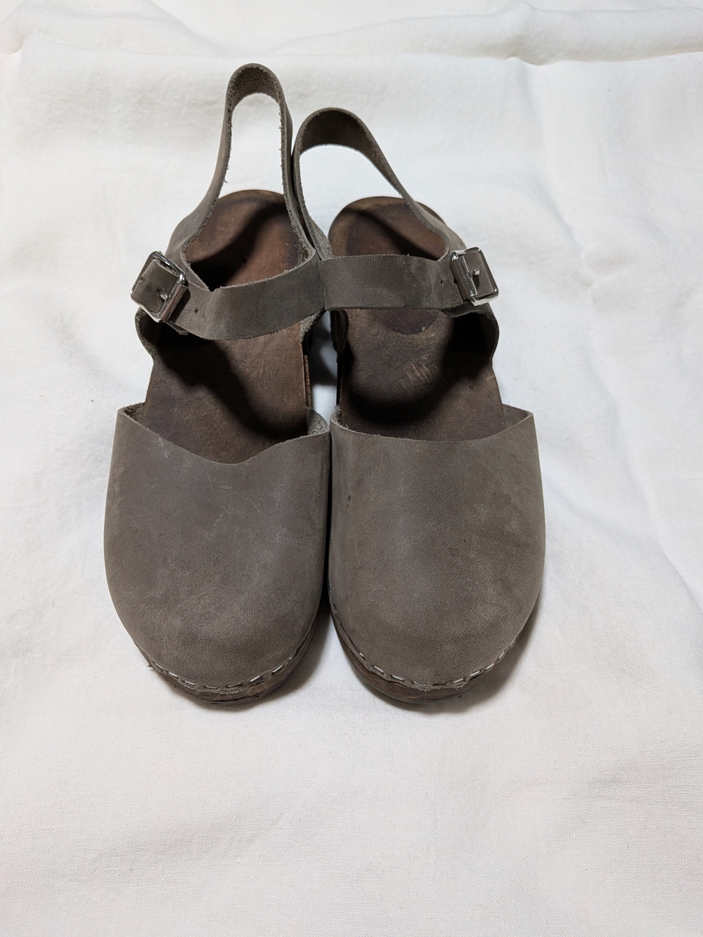 Lotta From Stockholm Gray/Taupe Leather Clog Mules with Buckle Strap 38?